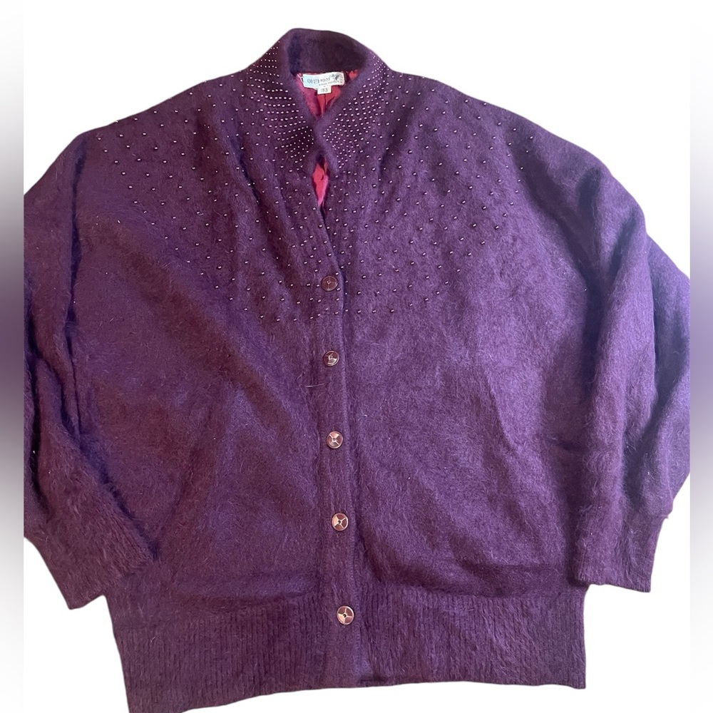Vintage woman’s Burgundy Angora beaded button down cardigan luxury Soft - Picture 3 of 13